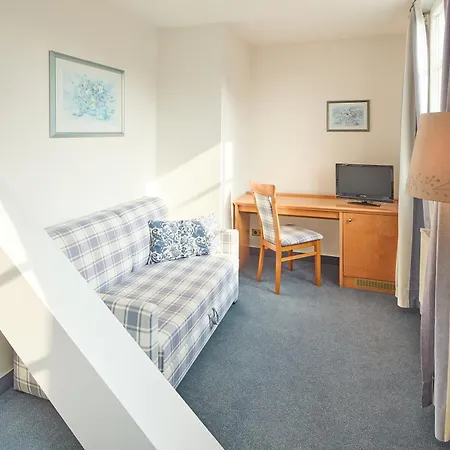 & Restaurant Zum Ritter Отель Аттендорн