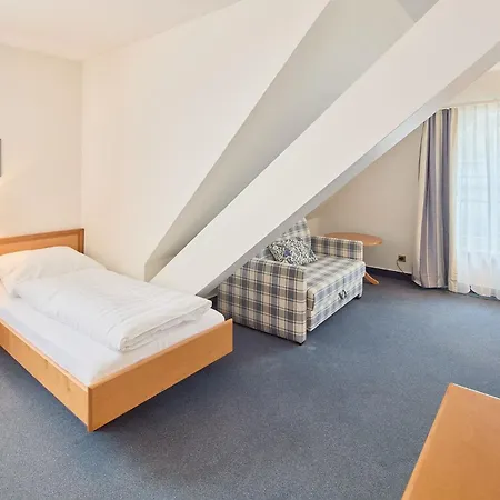 & Restaurant Zum Ritter 3* Аттендорн